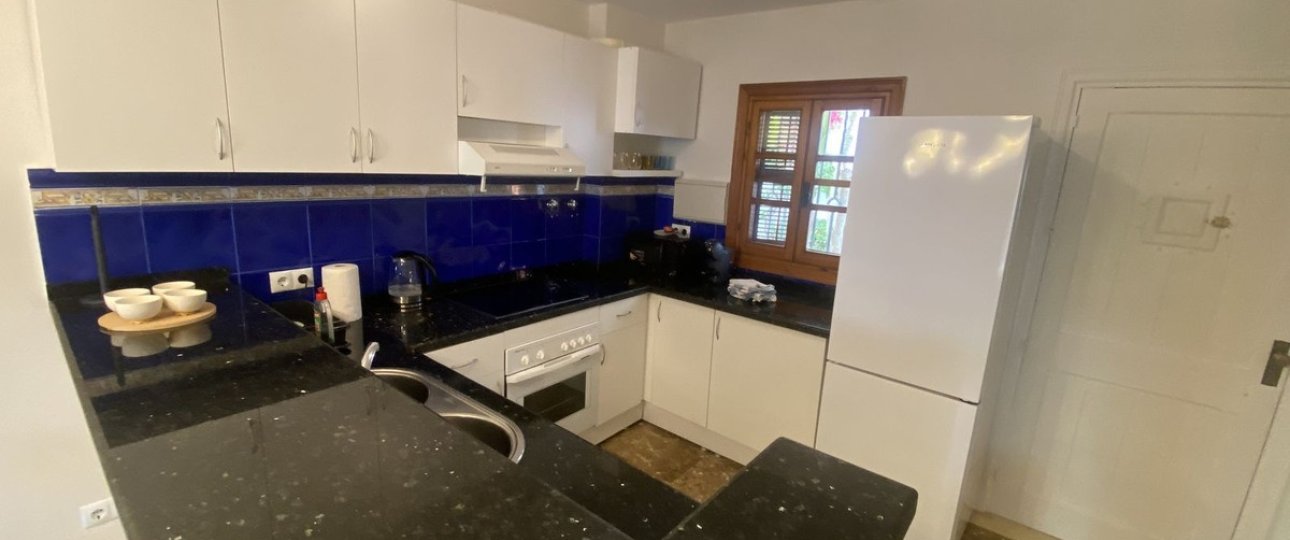 Resale - Town house - Estepona - Estepona Centro