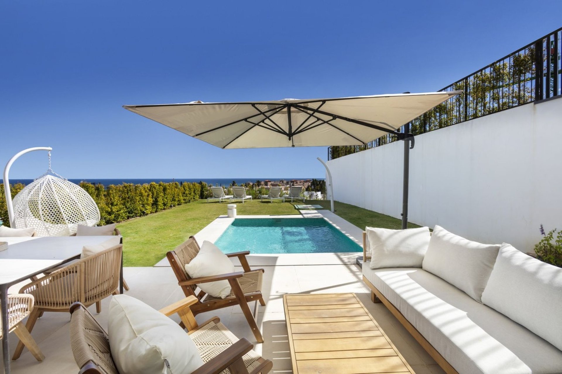 Resale - Town house - Estepona - Estepona Centro