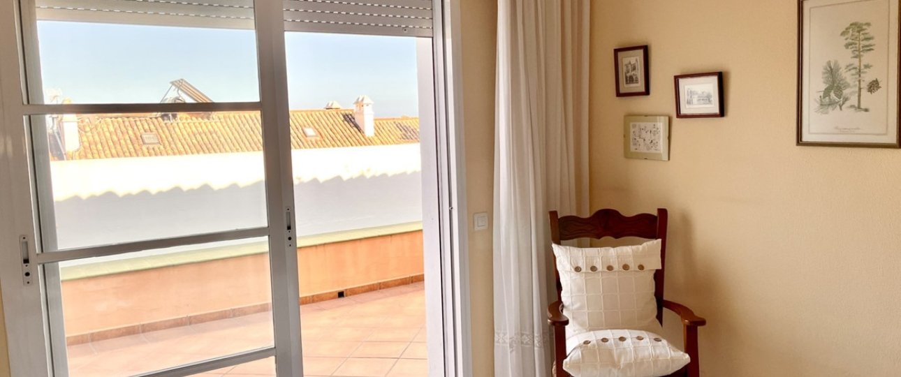 Resale - Town house - Estepona - Estepona Centro