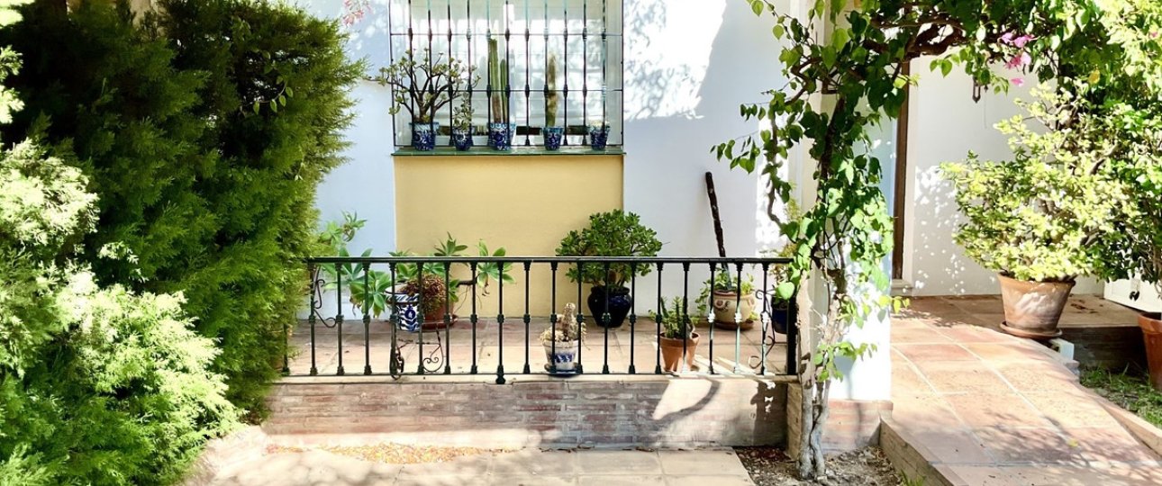 Resale - Town house - Estepona - Estepona Centro