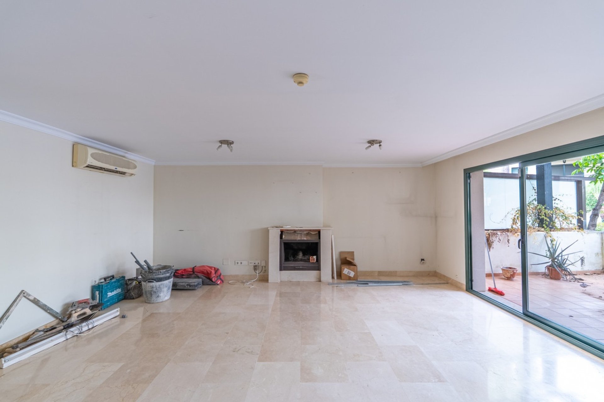 Resale - Town house - Estepona - Estepona Centro