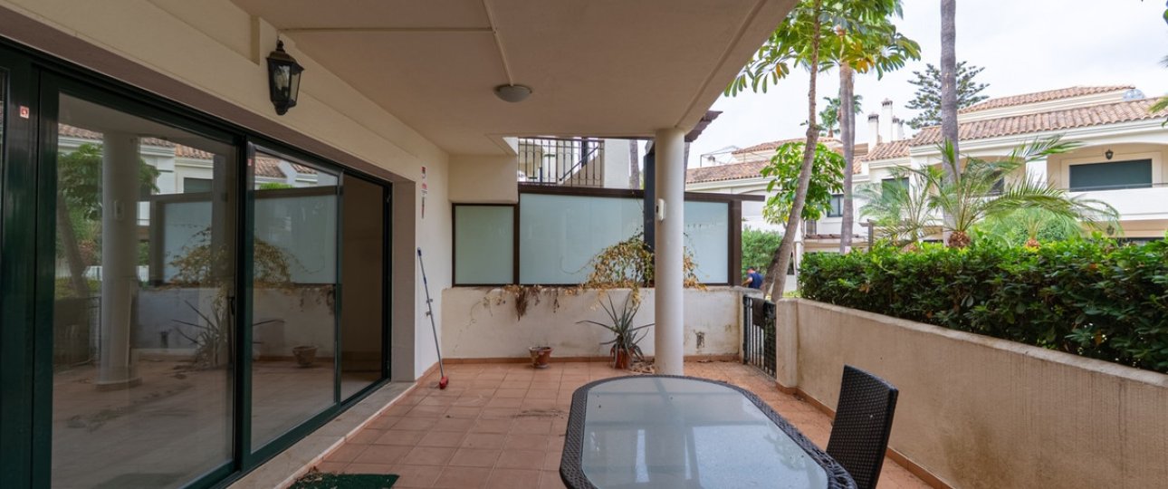 Resale - Town house - Estepona - Estepona Centro