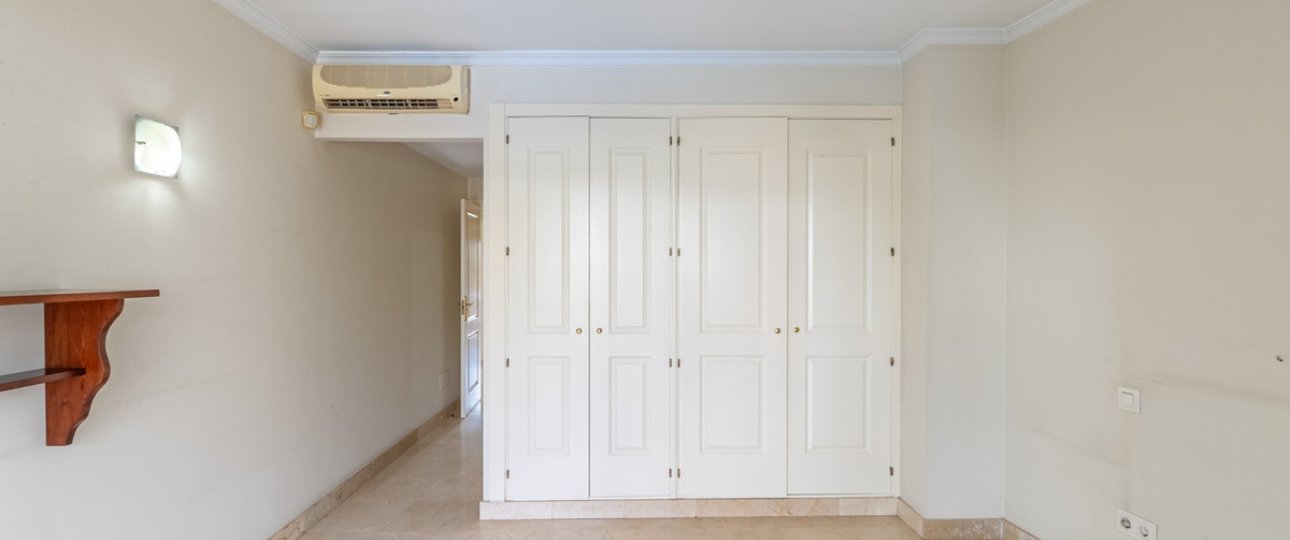 Resale - Town house - Estepona - Estepona Centro