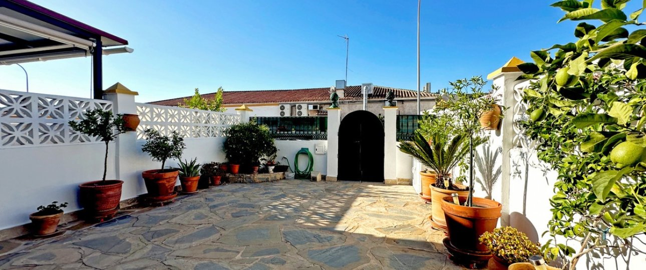 Resale - Town house - Estepona - Estepona Centro