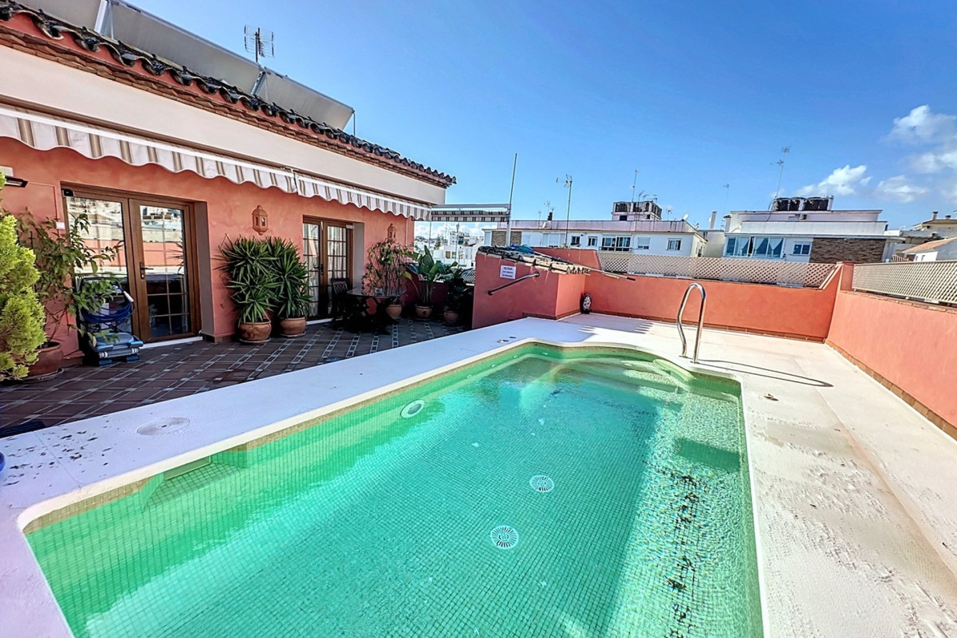 Resale - Town house - Estepona - Estepona Centro