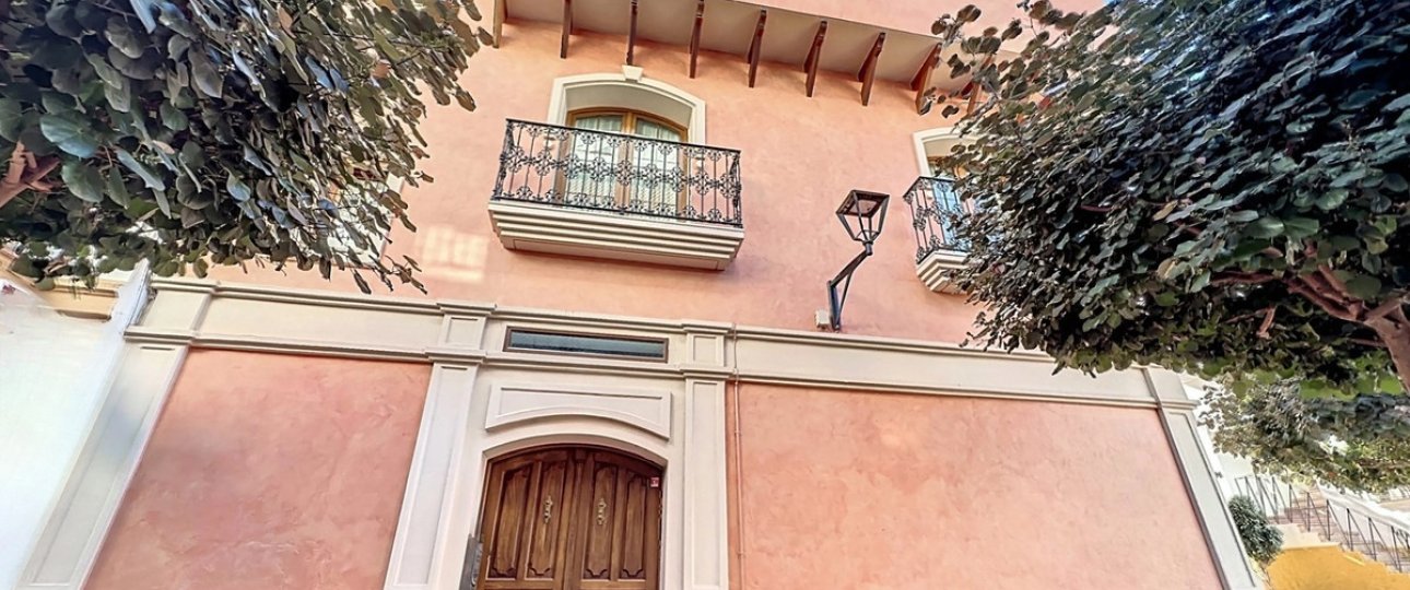 Resale - Town house - Estepona - Estepona Centro