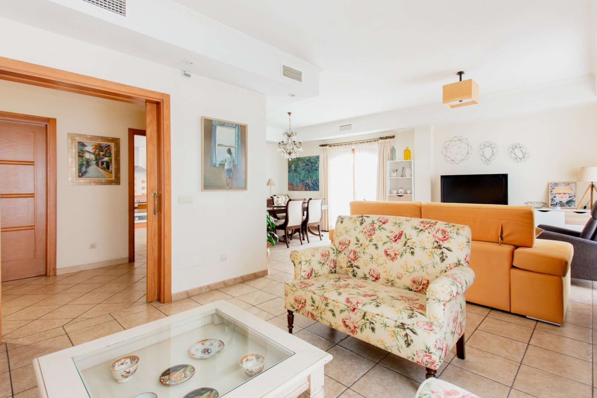 Resale - Town house - Estepona - Estepona Centro