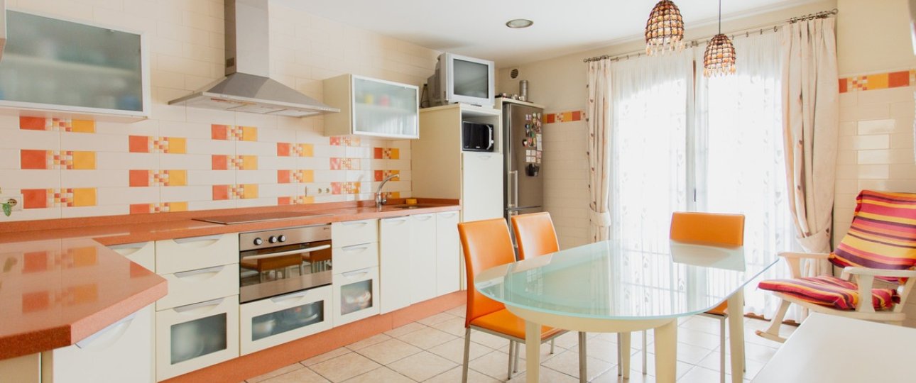 Resale - Town house - Estepona - Estepona Centro