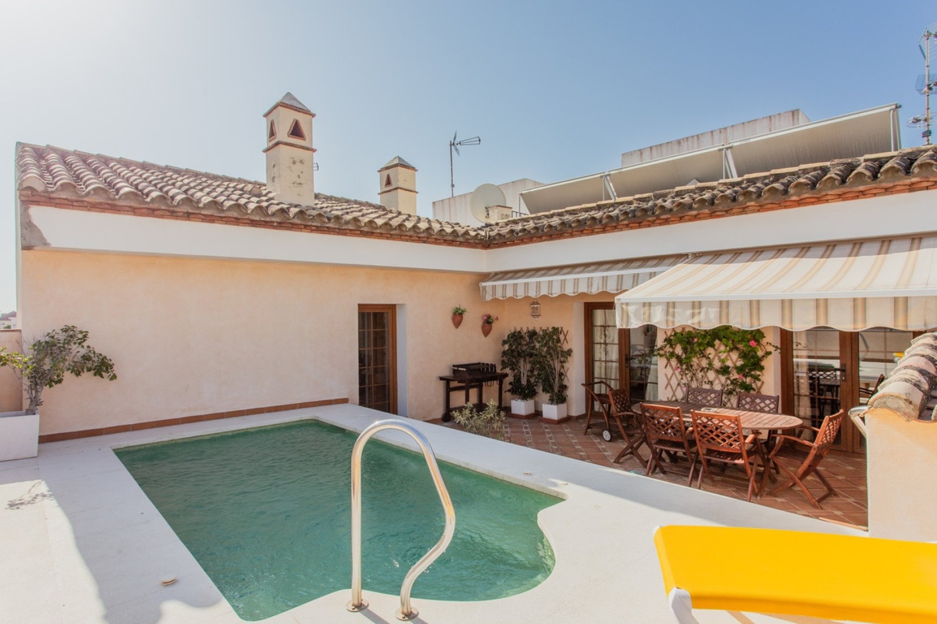 Resale - Town house - Estepona - Estepona Centro