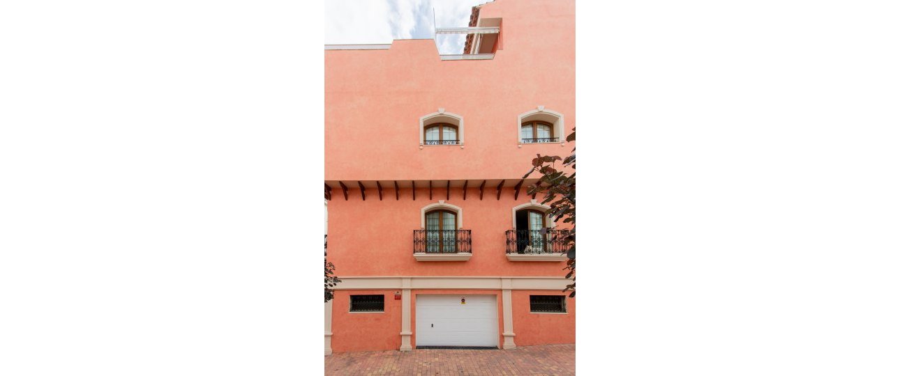 Resale - Town house - Estepona - Estepona Centro