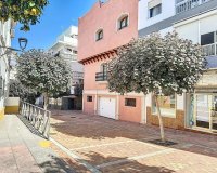 Resale - Town house - Estepona - Estepona Centro