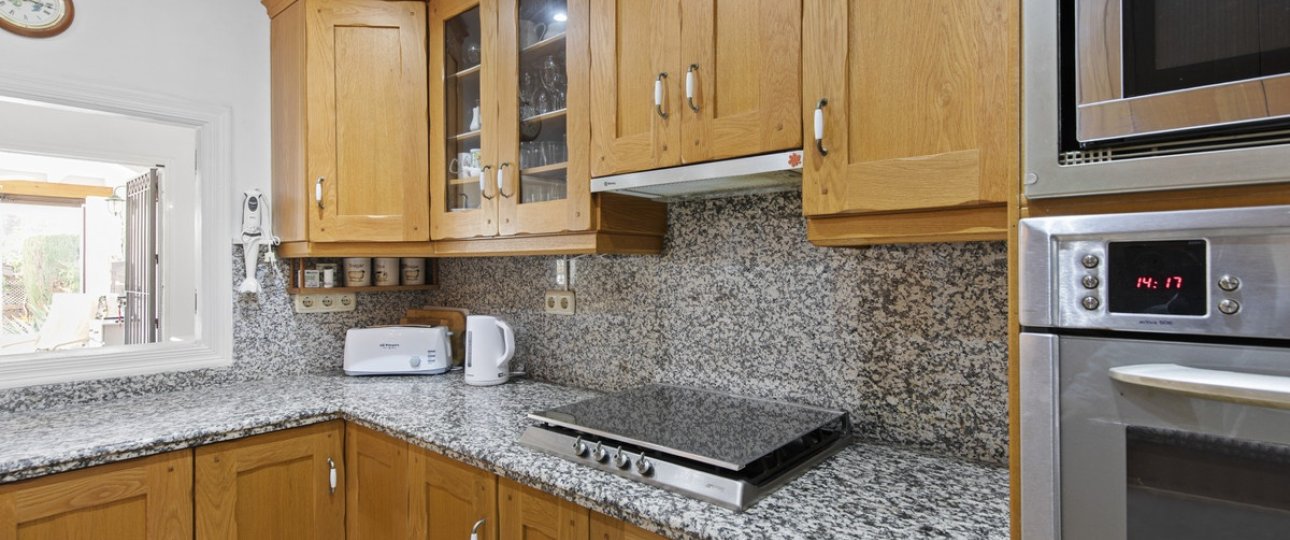 Resale - Town house - Estepona - Estepona Centro