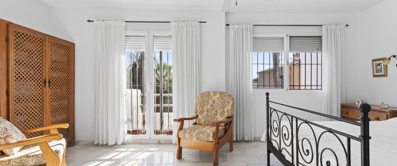Resale - Town house - Estepona - Estepona Centro