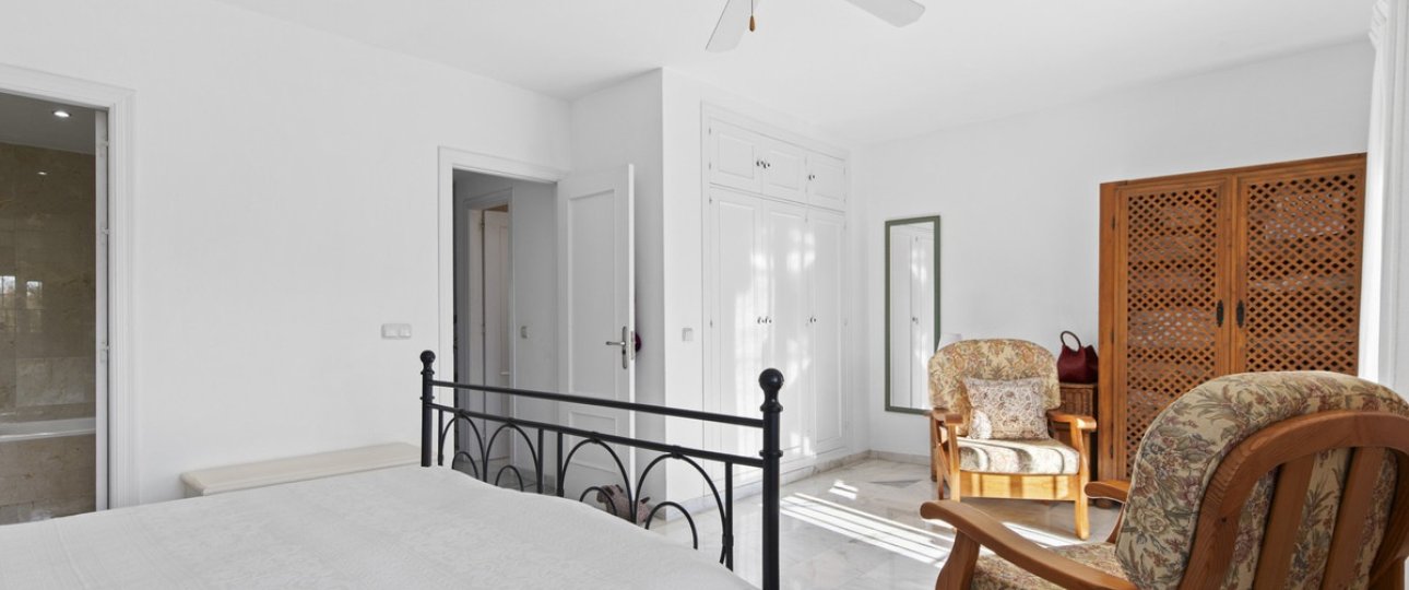 Resale - Town house - Estepona - Estepona Centro