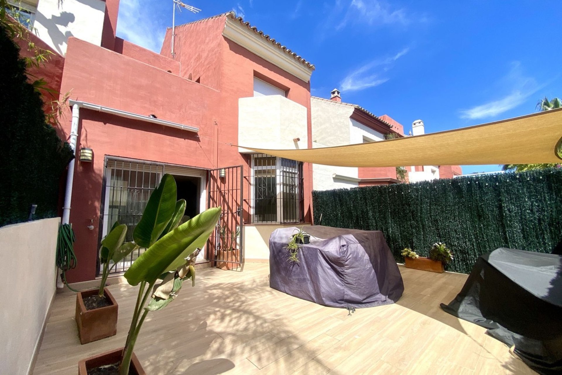 Resale - Town house - Estepona - Estepona Centro