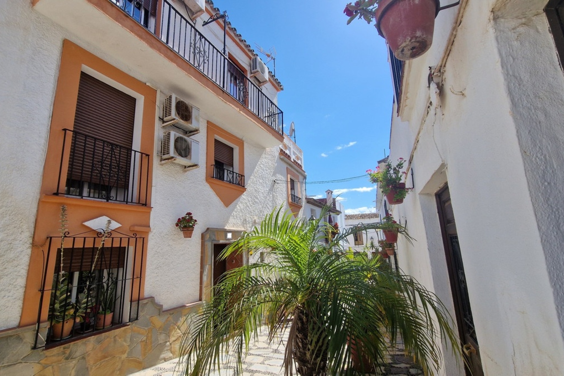 Resale - Town house - Estepona - Estepona Centro