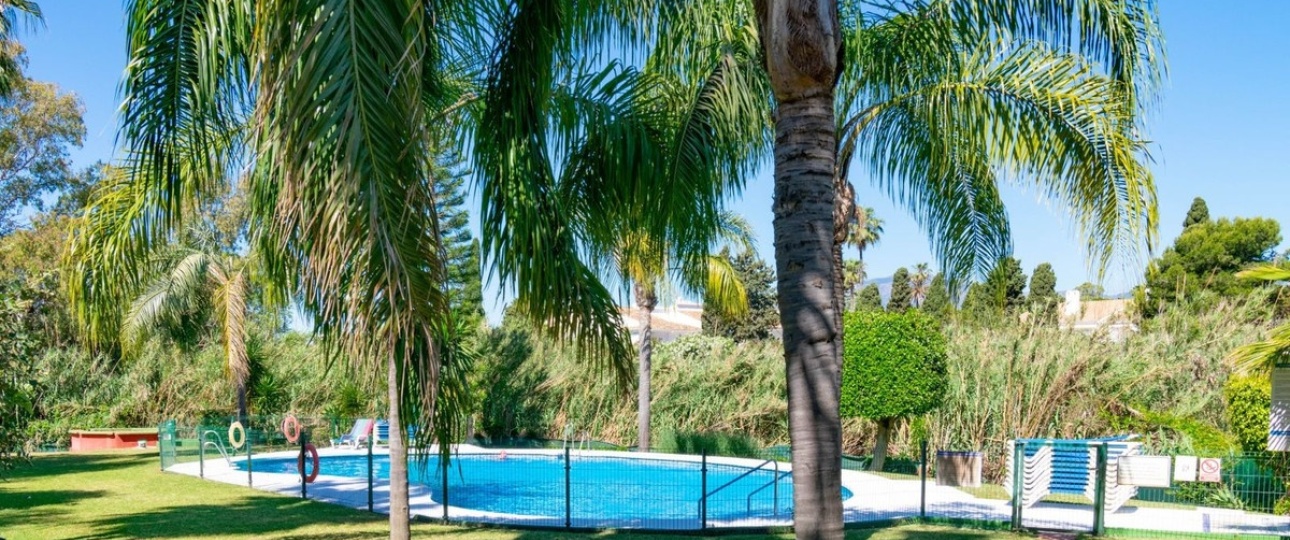 Resale - Town house - Estepona - Estepona Centro