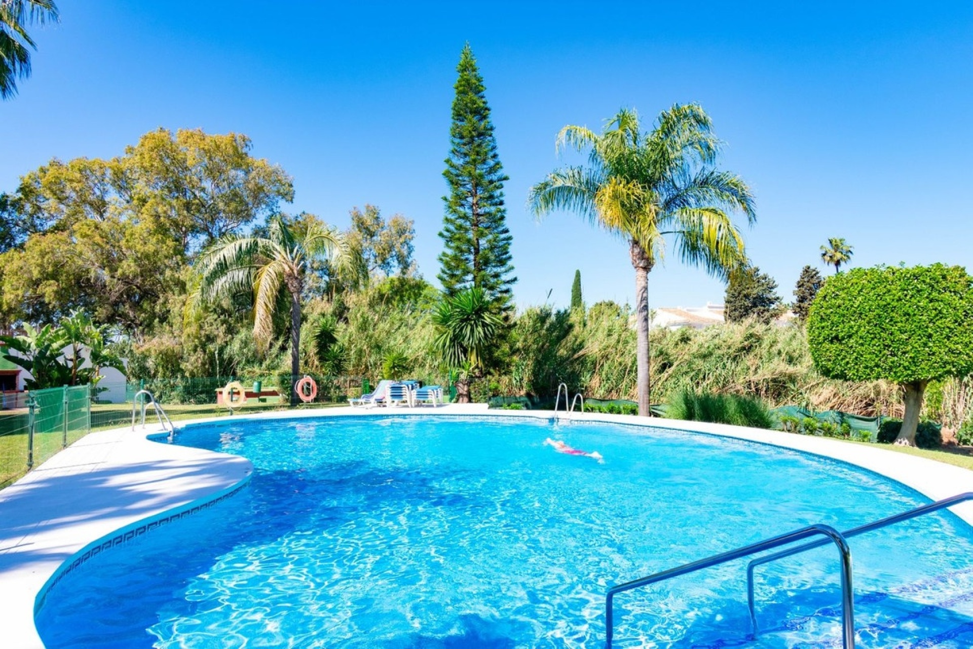 Resale - Town house - Estepona - Estepona Centro