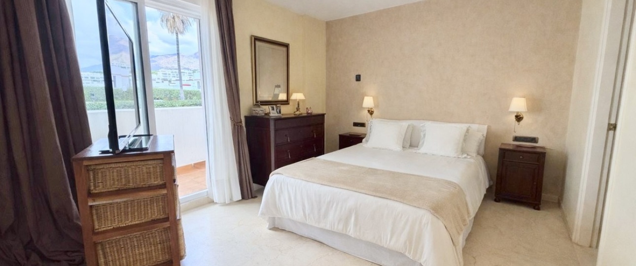 Resale - Town house - Estepona - Estepona Centro