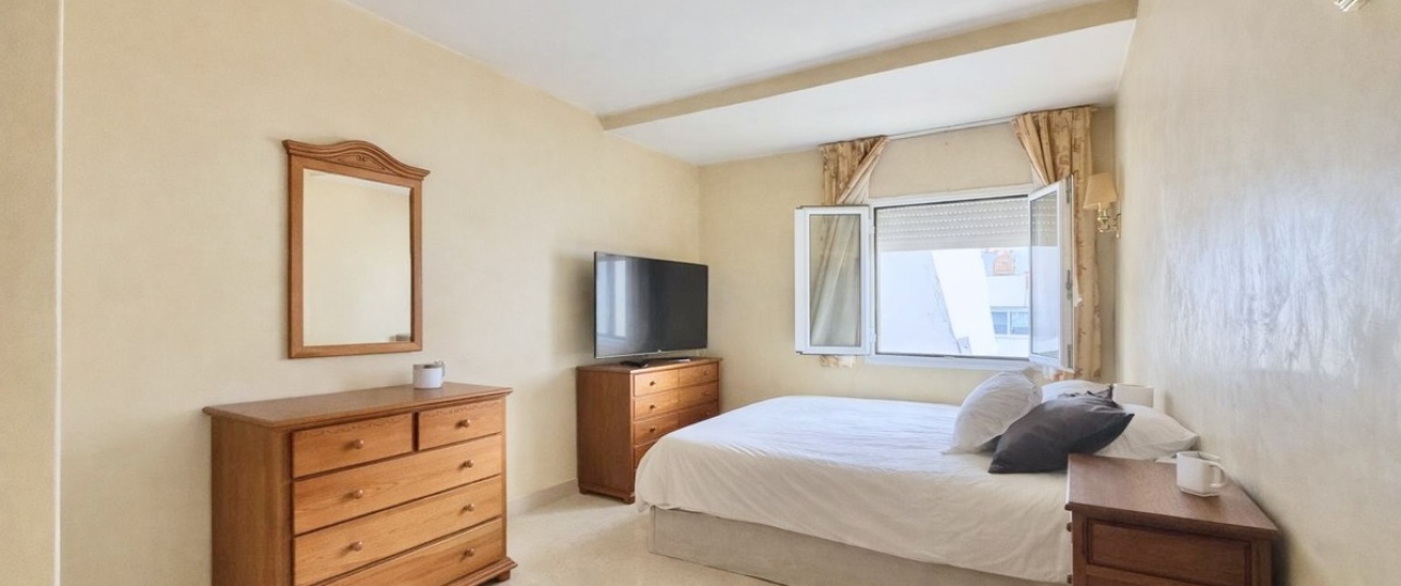 Resale - Town house - Estepona - Estepona Centro