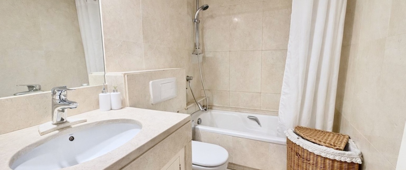 Resale - Town house - Estepona - Estepona Centro