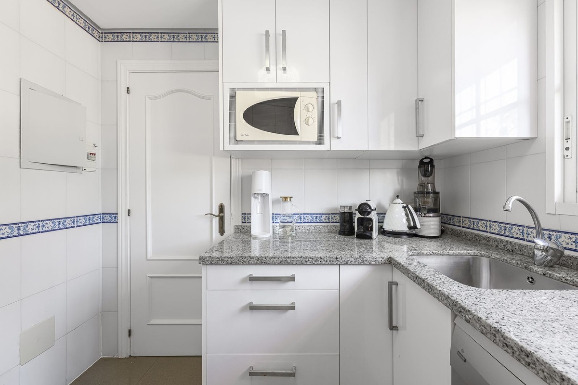 Resale - Town house - Estepona - Estepona Centro