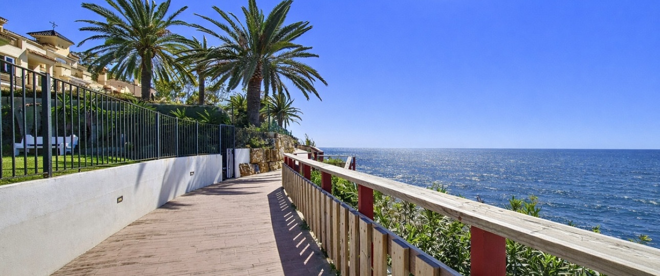 Resale - Town house - Estepona - Estepona Centro