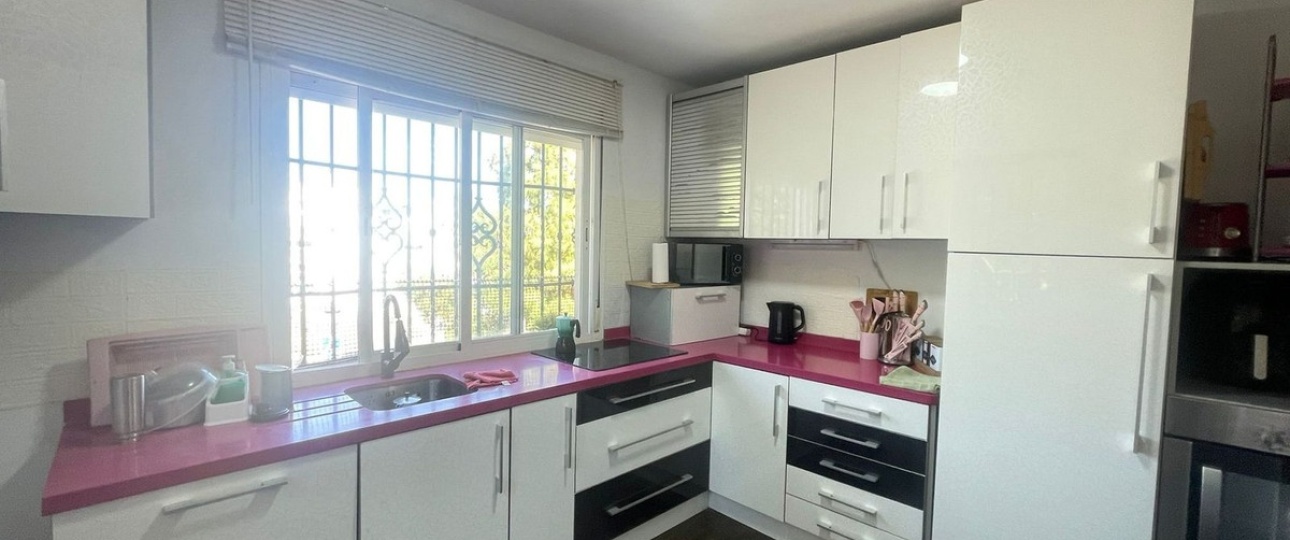 Resale - Town house - Estepona - Estepona Centro