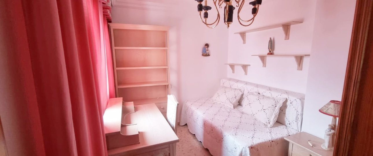 Resale - Town house - Estepona - Estepona Centro