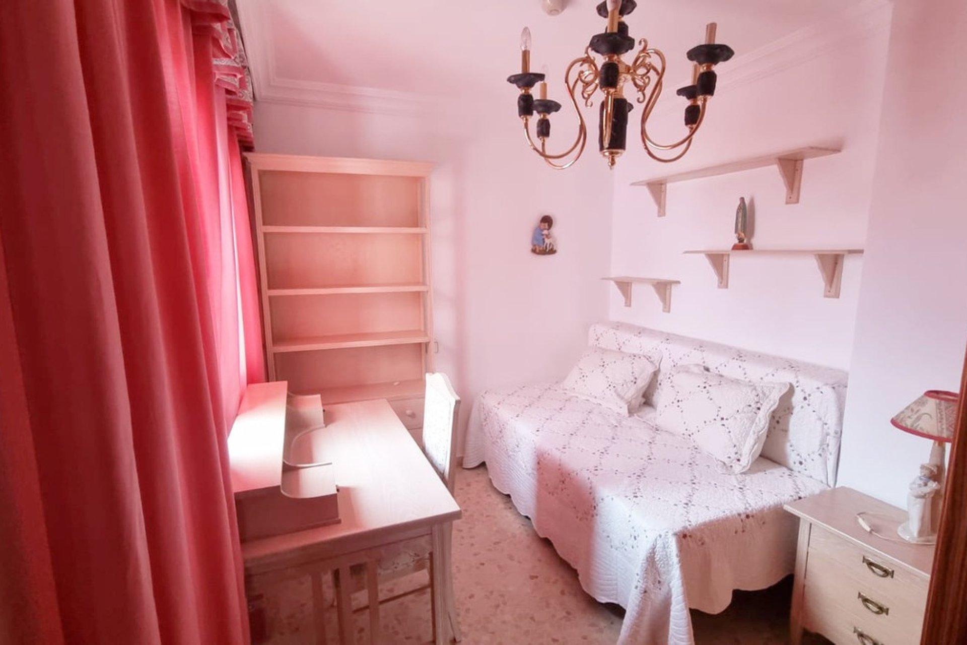 Resale - Town house - Estepona - Estepona Centro