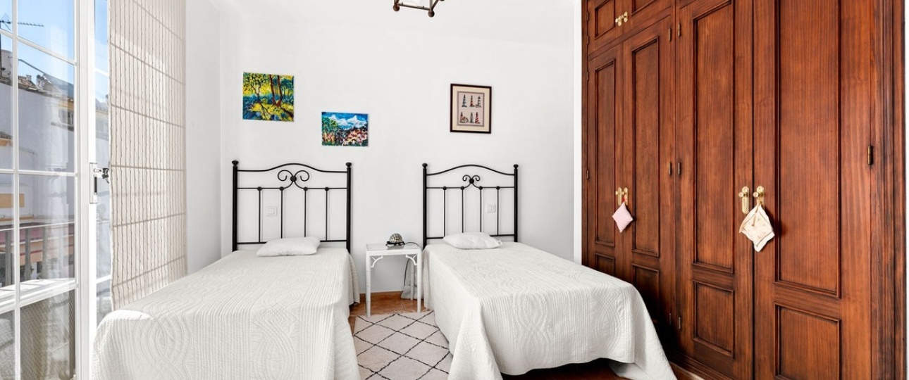 Resale - Town house - Estepona - Estepona Centro