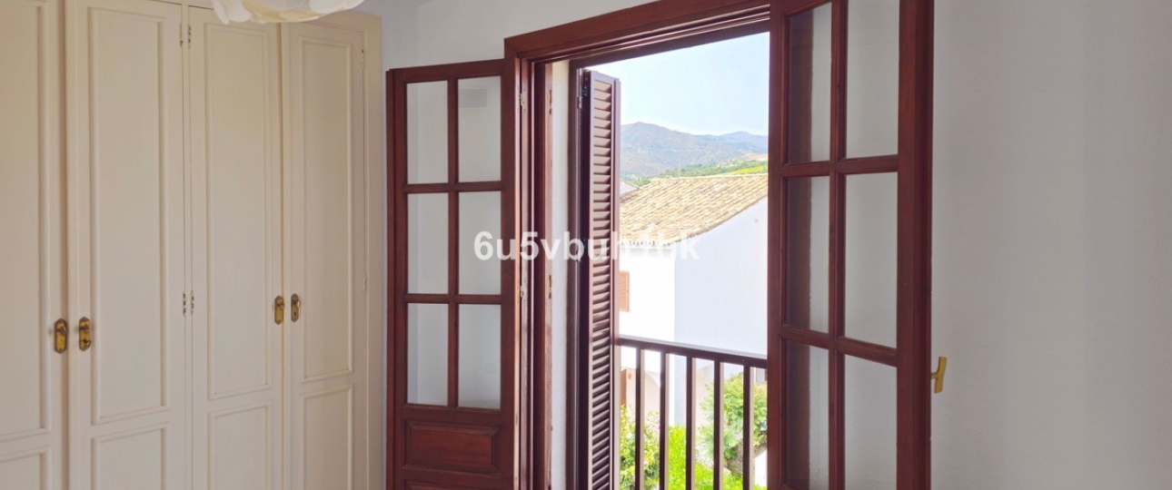 Resale - Town house - Estepona - Estepona Centro