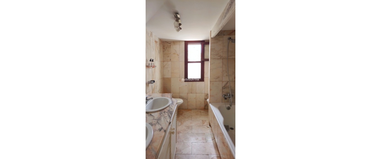 Resale - Town house - Estepona - Estepona Centro