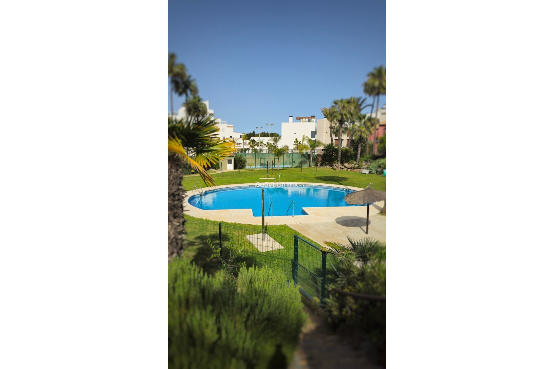 Resale - Town house - Estepona - Estepona Centro