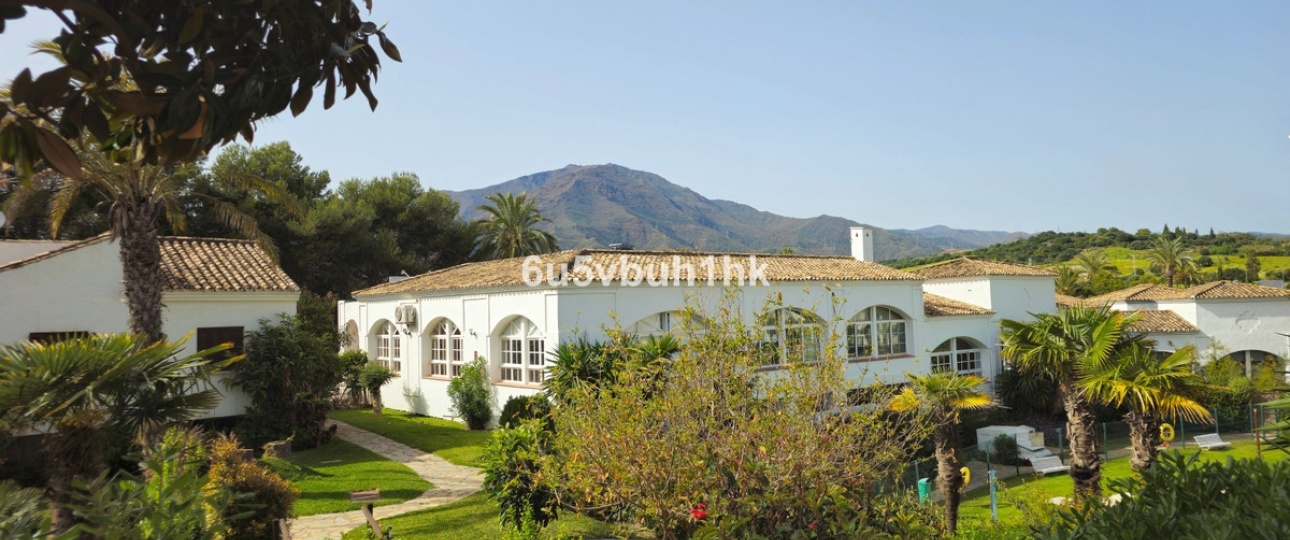 Resale - Town house - Estepona - Estepona Centro