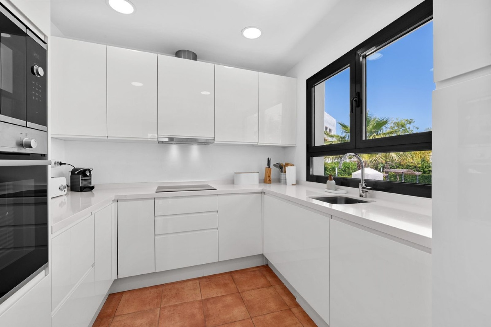 Resale - Town house - Estepona - Estepona Centro