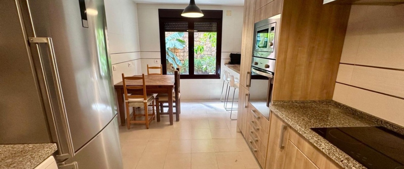 Resale - Town house - Estepona - Estepona Centro