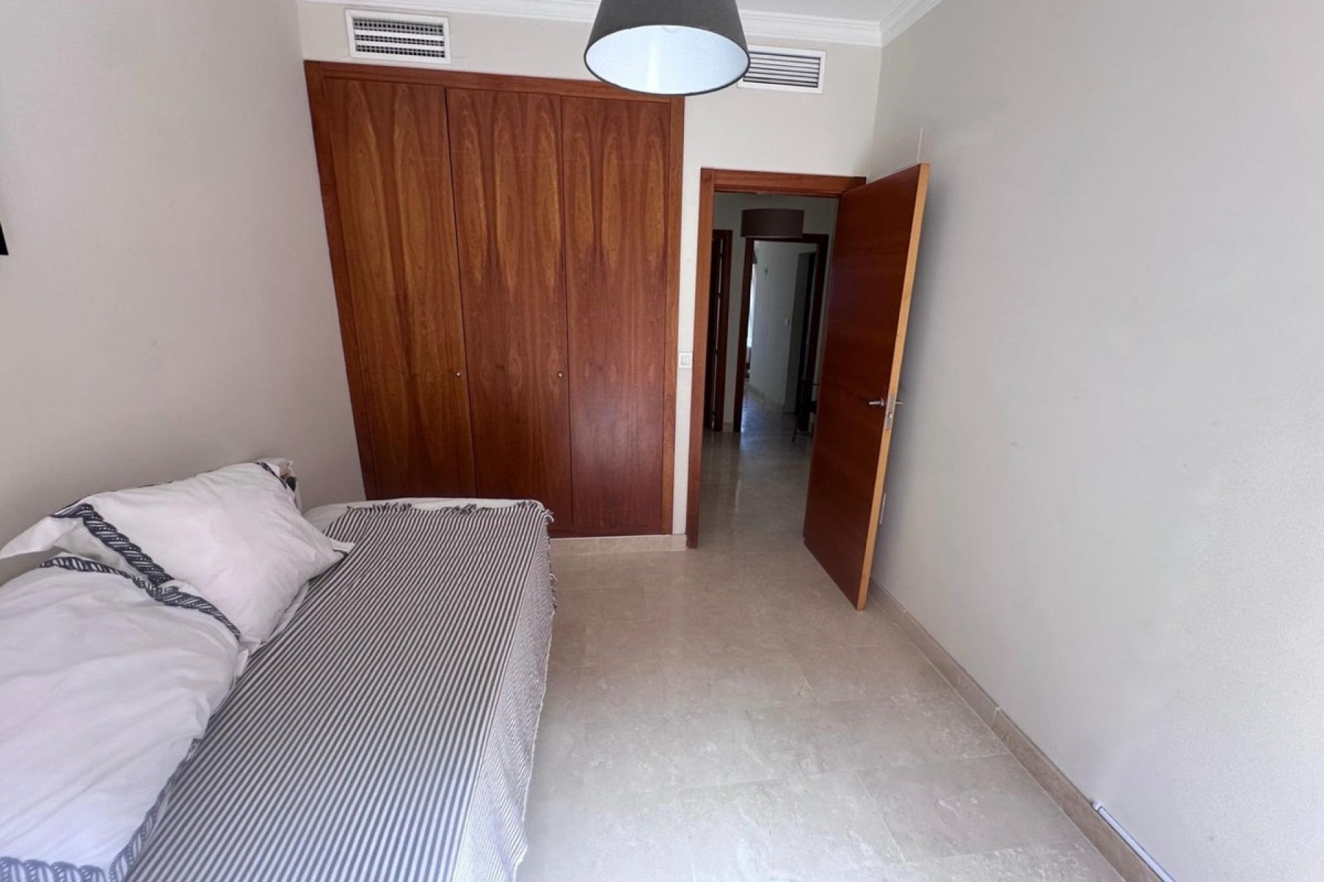 Resale - Town house - Estepona - Estepona Centro