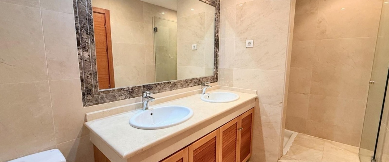 Resale - Town house - Estepona - Estepona Centro