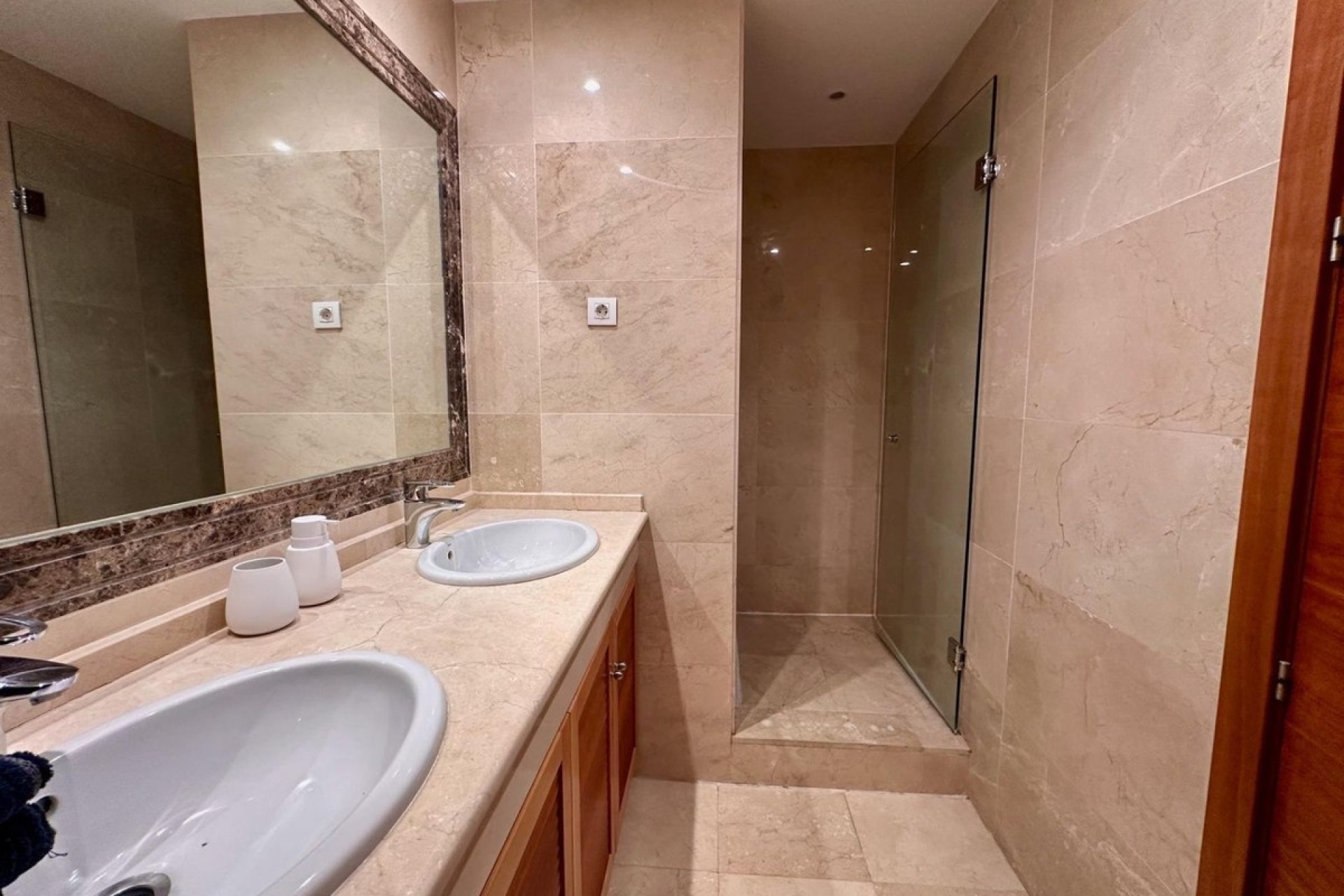 Resale - Town house - Estepona - Estepona Centro