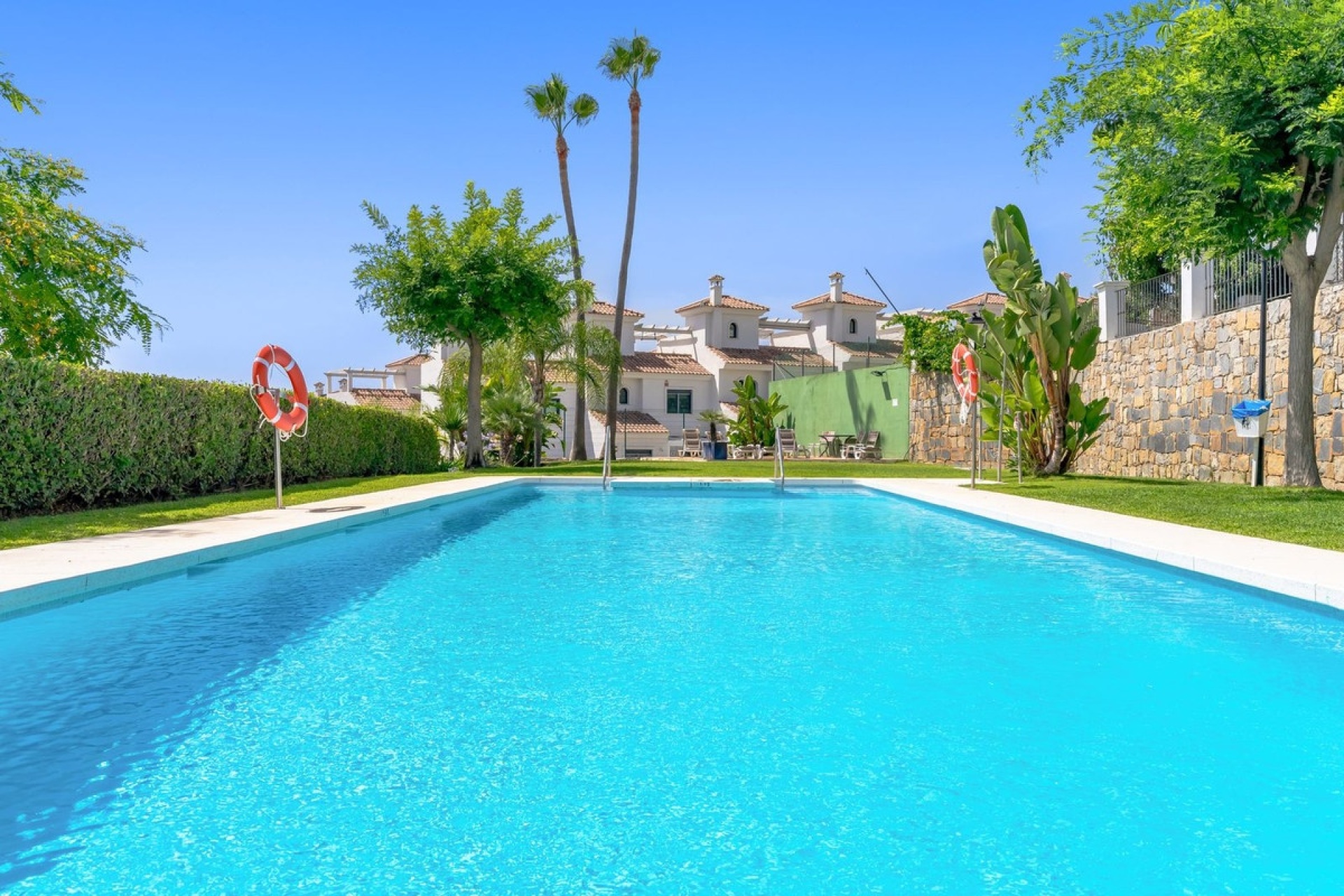 Resale - Town house - Estepona - Estepona Centro