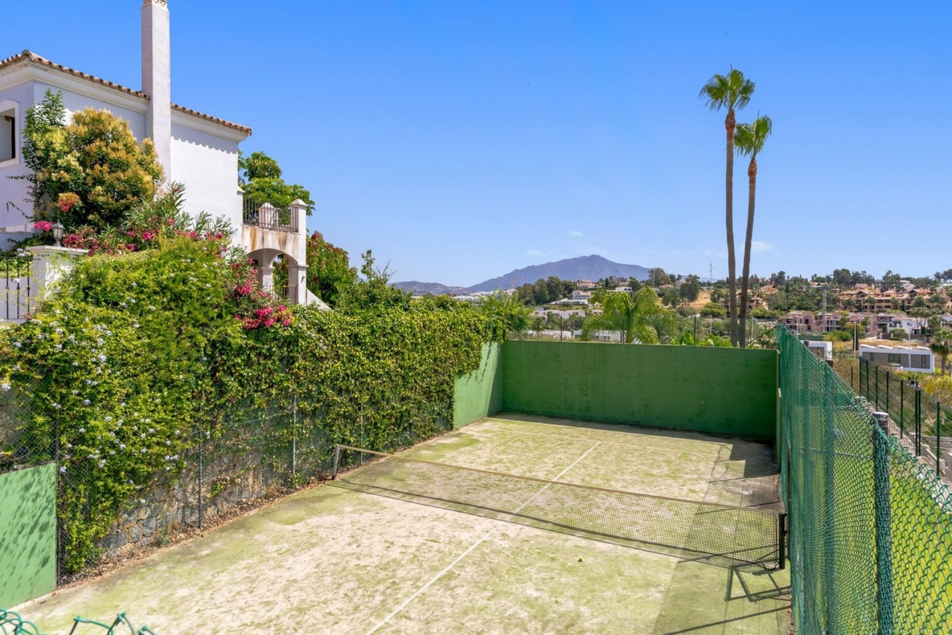 Resale - Town house - Estepona - Estepona Centro