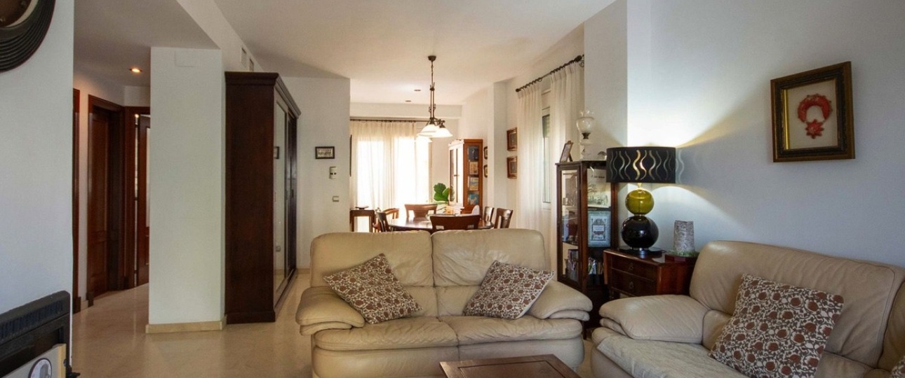 Resale - Town house - Estepona - Estepona Centro