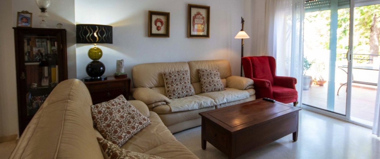 Resale - Town house - Estepona - Estepona Centro