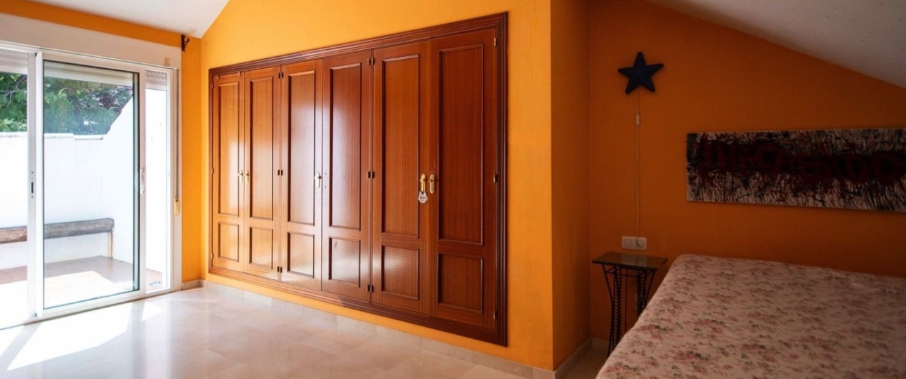 Resale - Town house - Estepona - Estepona Centro