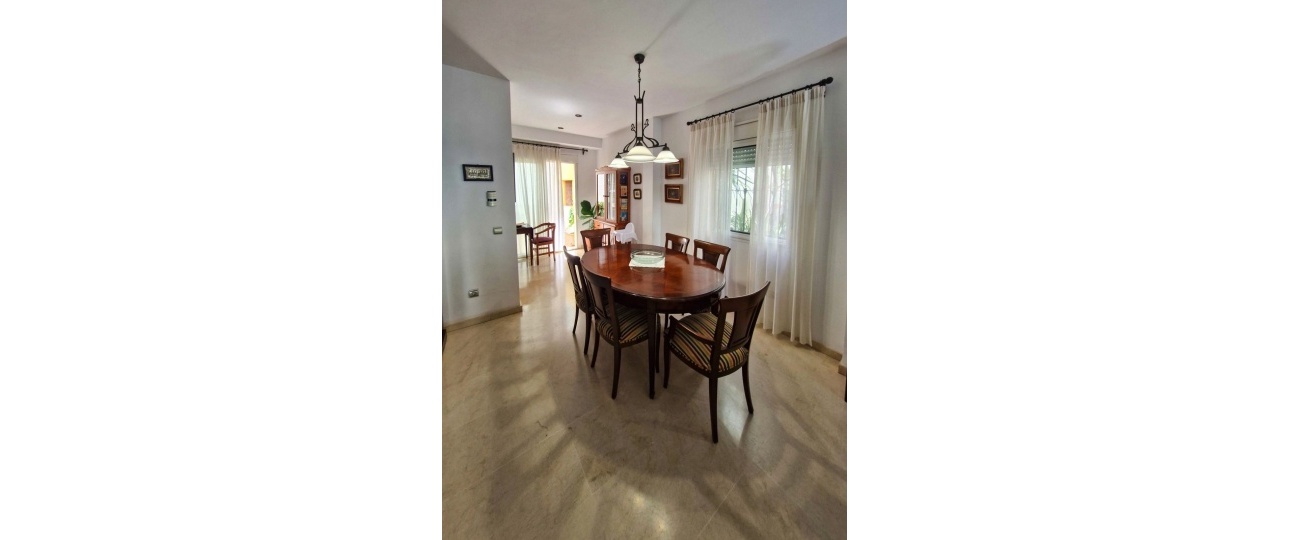 Resale - Town house - Estepona - Estepona Centro