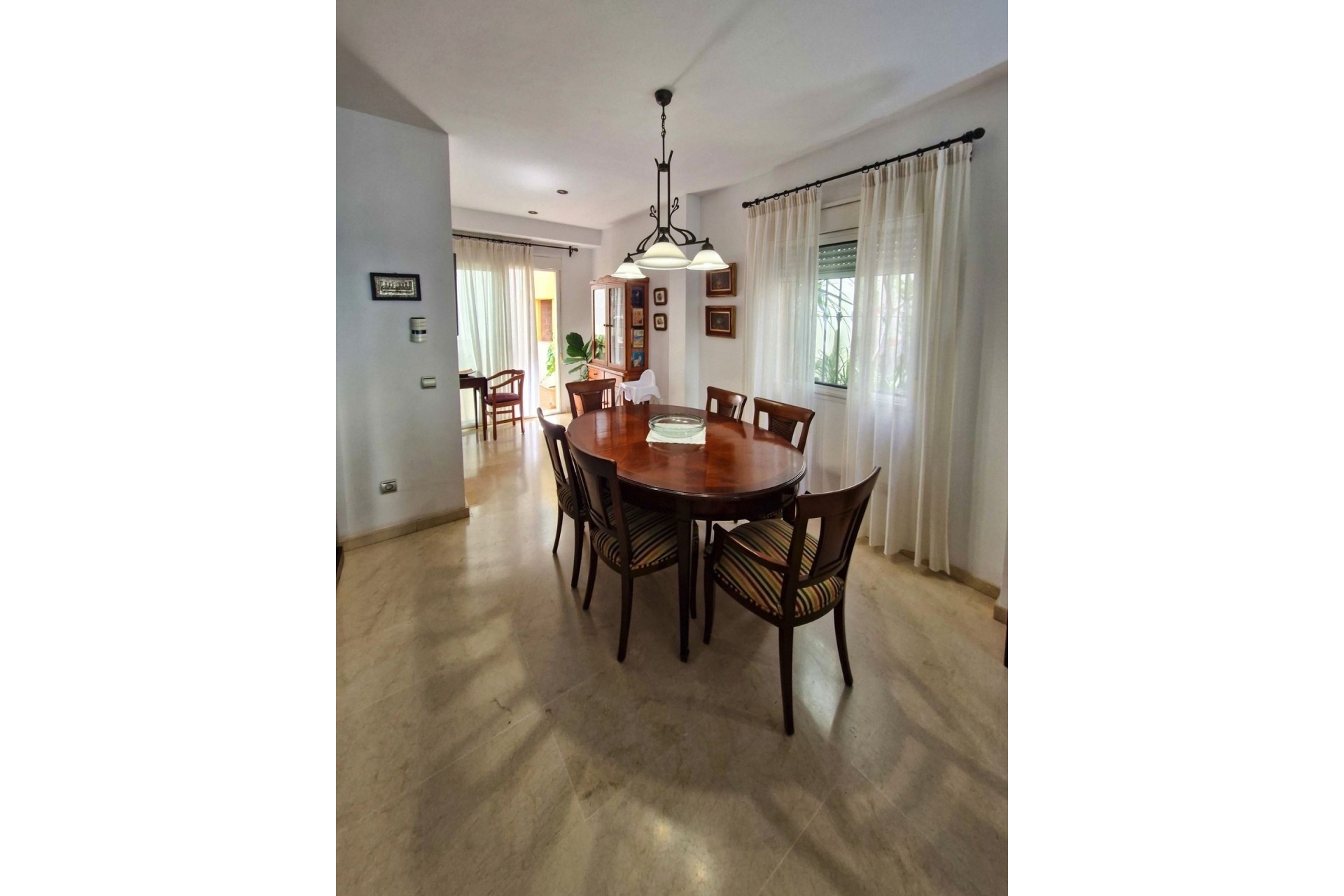 Resale - Town house - Estepona - Estepona Centro