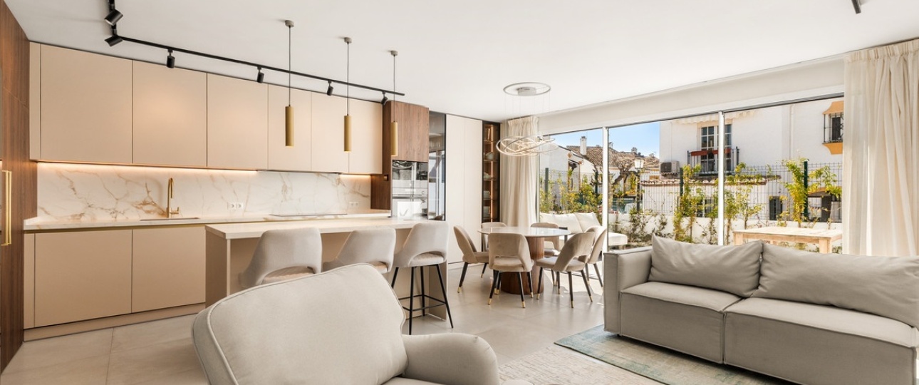 Resale - Town house - Estepona - Estepona Centro