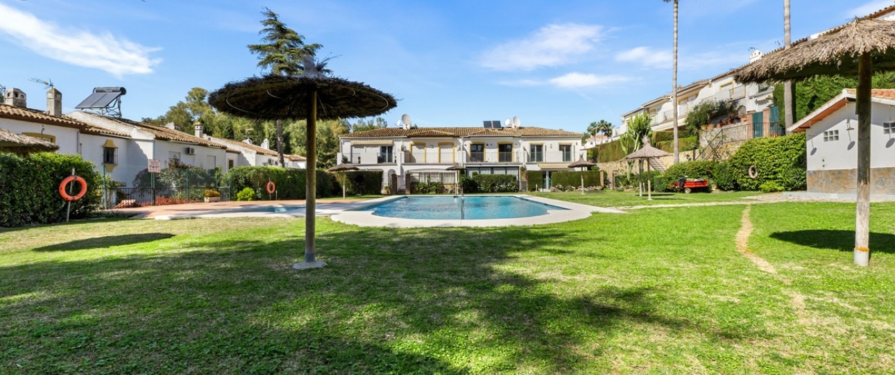 Resale - Town house - Estepona - Estepona Centro