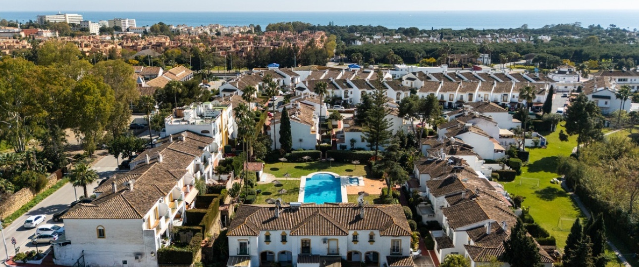 Resale - Town house - Estepona - Estepona Centro